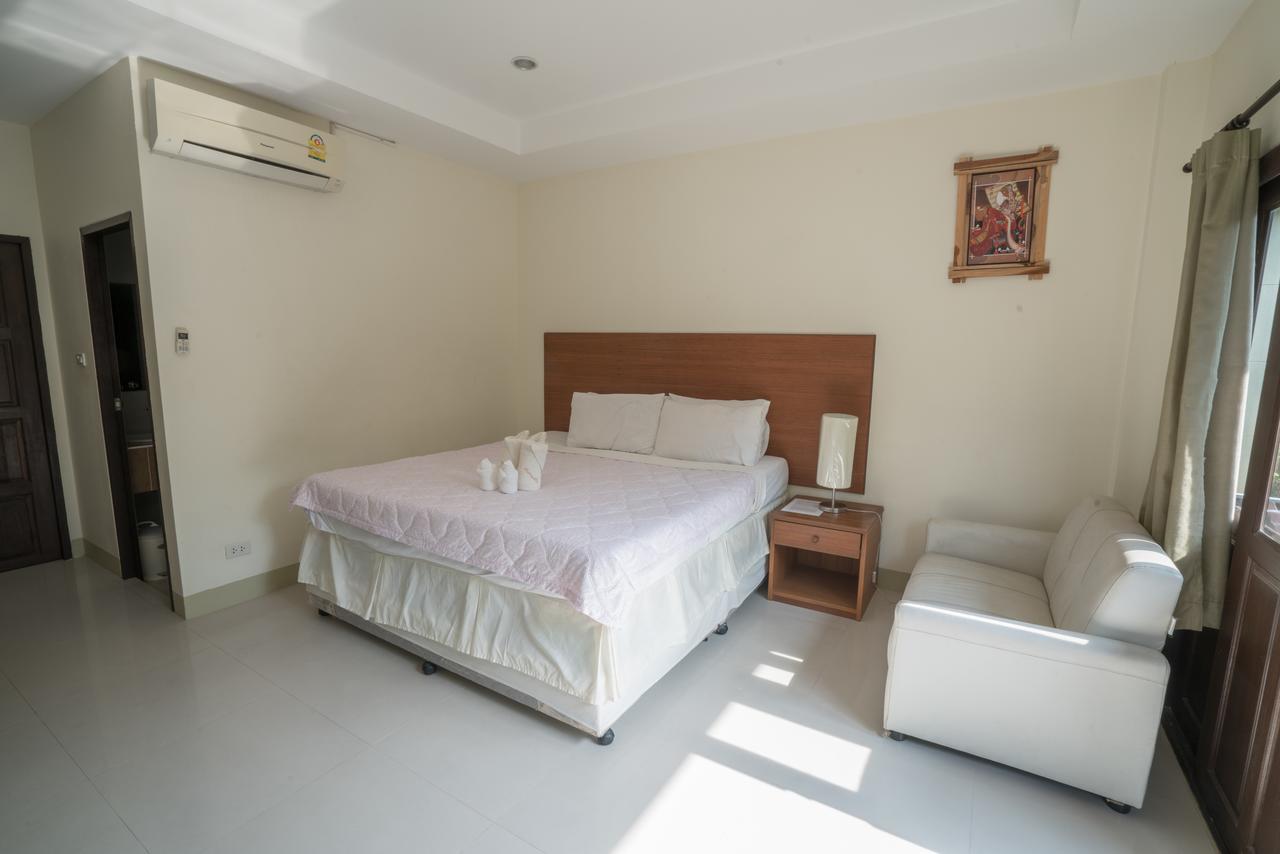 Апартаменты Buathong Place